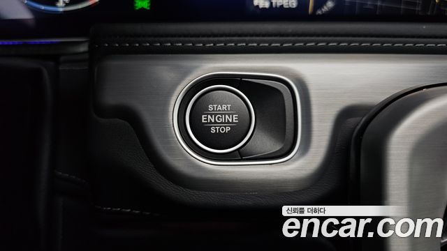 Mercedes-Benz G-Class 2024 — photo 30
