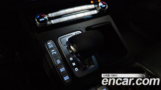Genesis G90 2020 — photo 12