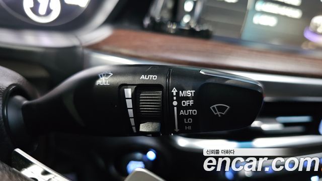 Genesis G90 2020 — photo 32