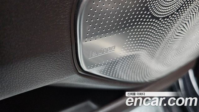 Genesis G90 2020 — photo 34