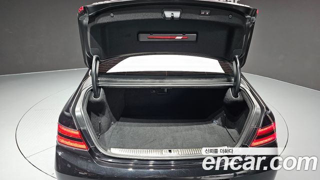 Genesis G90 2020 — photo 38