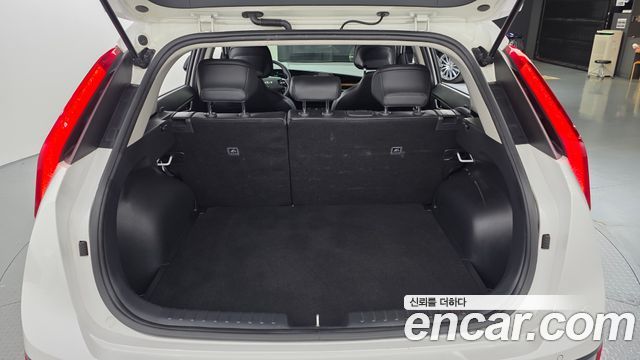 Kia Niro 2022 — photo 20