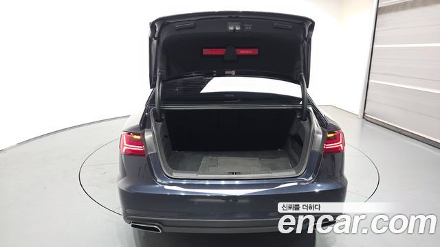 Audi A6 2018 — photo 20