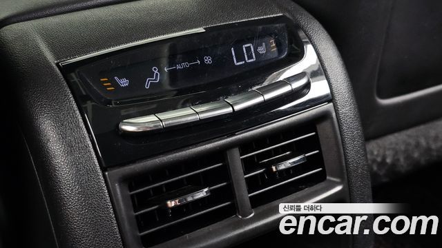 Cadillac XT5 2020 — photo 24