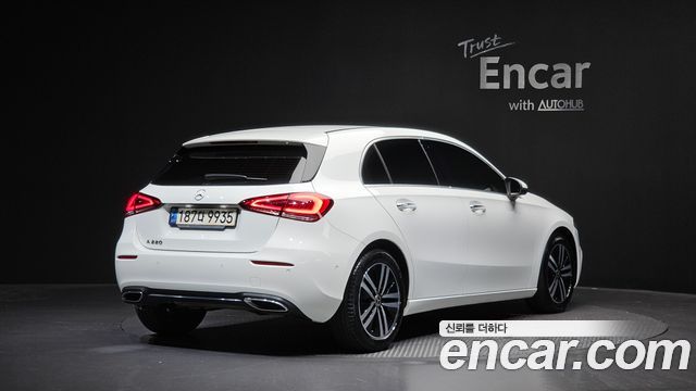 Mercedes-Benz A-Class 2021 — photo 2