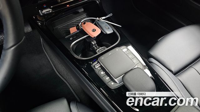 Mercedes-Benz A-Class 2021 — photo 12
