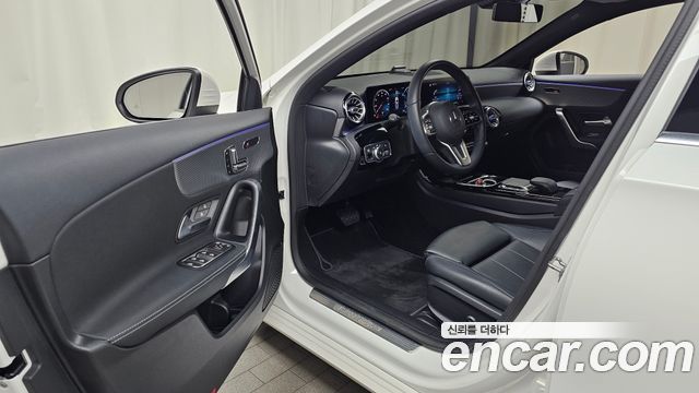 Mercedes-Benz A-Class 2021 — photo 13