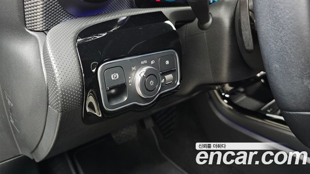 Mercedes-Benz A-Class 2021 — photo 26