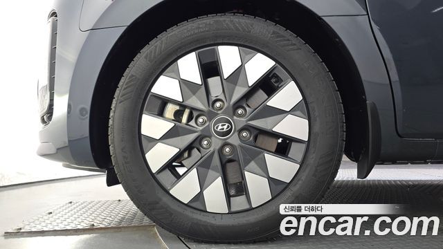 Hyundai Staria 2023 — photo 5