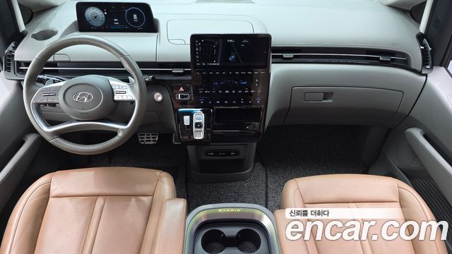 Hyundai Staria 2023 — photo 10