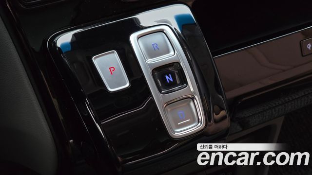 Hyundai Staria 2023 — photo 12