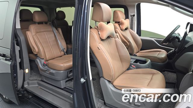Hyundai Staria 2023 — photo 17