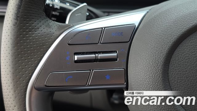 Hyundai Staria 2023 — photo 35