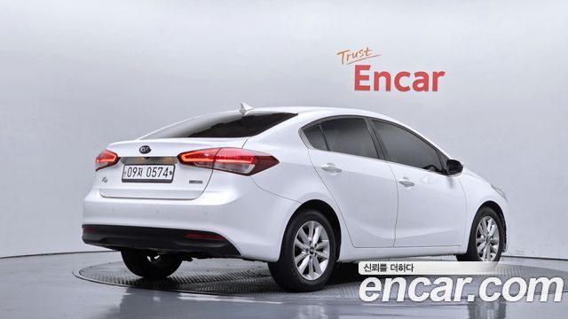 Kia K3 2016 — photo 2