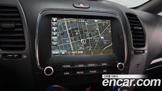 Kia K3 2016 — photo 14