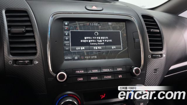 Kia K3 2016 — photo 16
