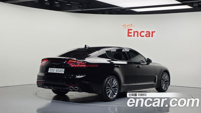 Kia Stinger 2018 — photo 2