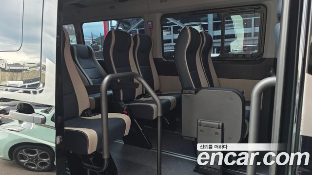 Hyundai Solati 2024 — photo 18