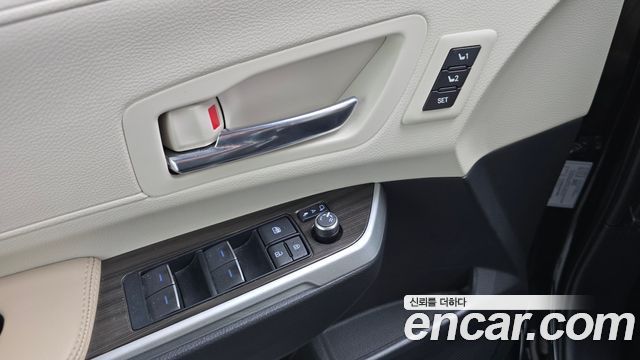 Toyota Sienna 2022 — photo 28