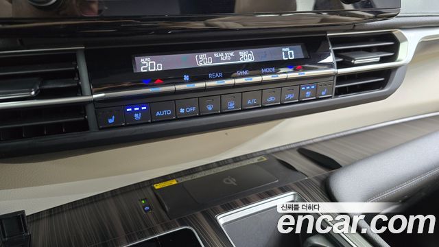 Toyota Sienna 2022 — photo 31