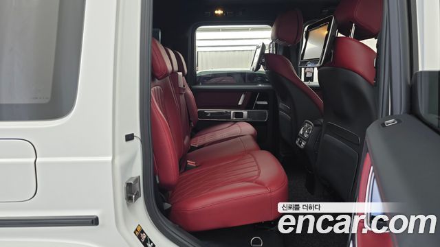 Mercedes-Benz G-Class 2022 — photo 17
