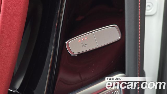 Mercedes-Benz G-Class 2022 — photo 22