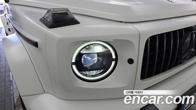 Mercedes-Benz G-Class 2022 — photo 8