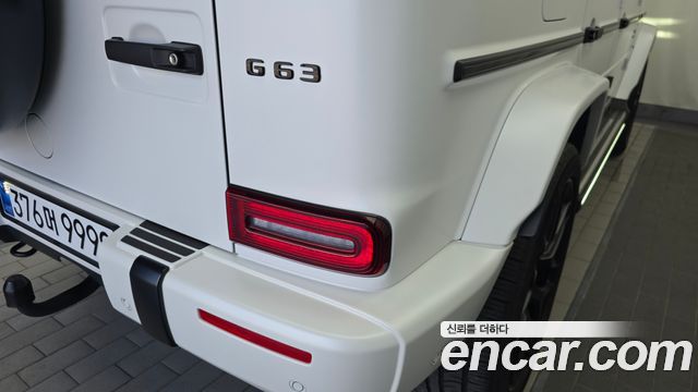Mercedes-Benz G-Class 2022 — photo 9