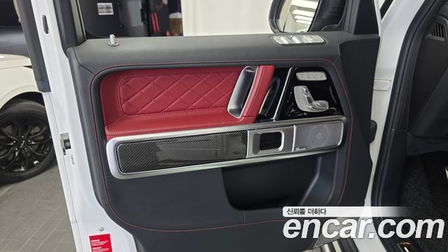 Mercedes-Benz G-Class 2022 — photo 14