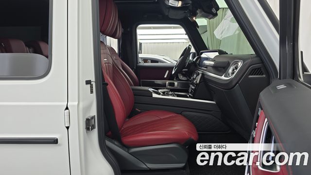 Mercedes-Benz G-Class 2022 — photo 16