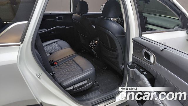 Kia Sorento 2022 — photo 17
