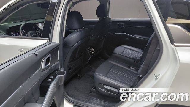 Kia Sorento 2022 — photo 16