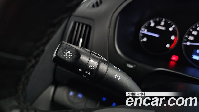 Hyundai Starex 2017 — photo 27
