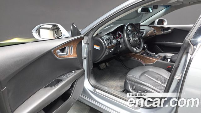Audi A7 2014 — photo 10
