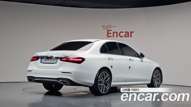 Mercedes-Benz E-Class 2021 — photo 2