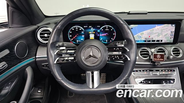 Mercedes-Benz E-Class 2021 — photo 19