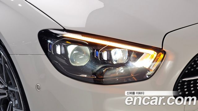 Mercedes-Benz E-Class 2021 — photo 8