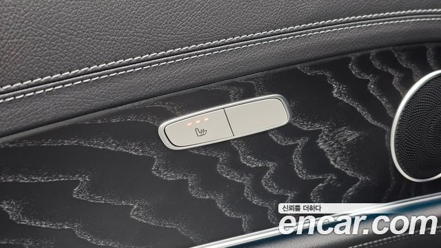 Mercedes-Benz E-Class 2021 — photo 30