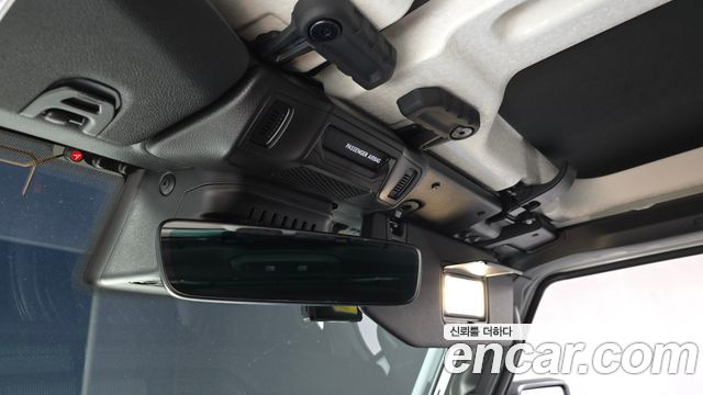 Jeep Wrangler 2025 — photo 23