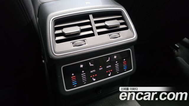 Audi A6 2021 — photo 25