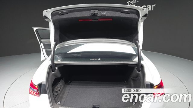 Audi A6 2021 — photo 27