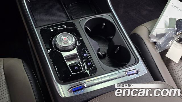 Kia Canival 2024 — photo 12