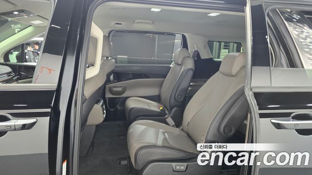 Kia Canival 2024 — photo 17