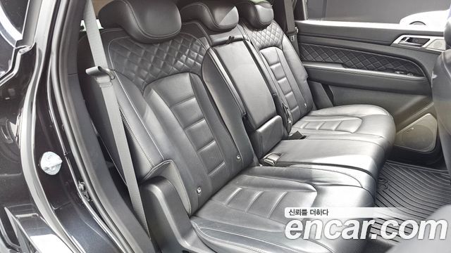 KG Mobility Rexton 2018 — photo 16
