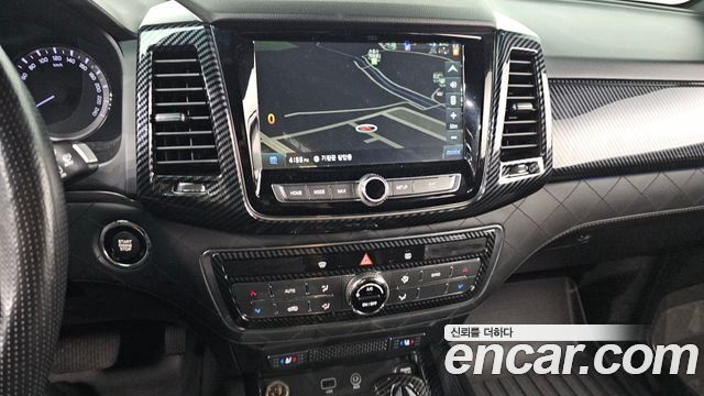 KG Mobility Rexton 2018 — photo 21