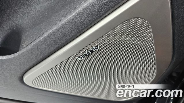 KG Mobility Rexton 2018 — photo 30