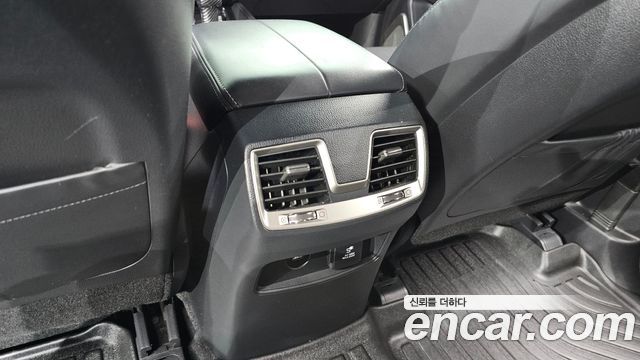 KG Mobility Rexton 2018 — photo 31