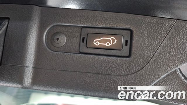 KG Mobility Rexton 2018 — photo 32