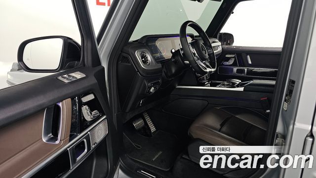 Mercedes-Benz G-Class 2021 — photo 11
