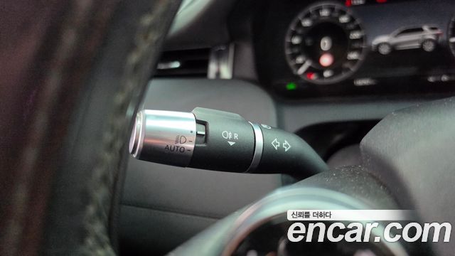 Land Rover Discovery Sport 2020 — photo 33